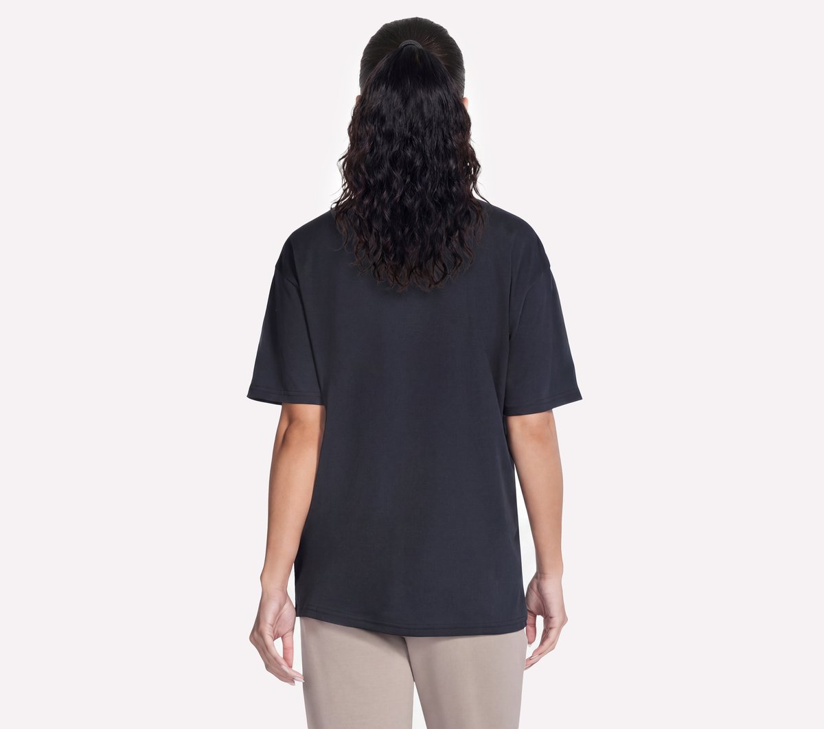 Script Diamond Studded Short Sleeve Tee | Skechers outlet