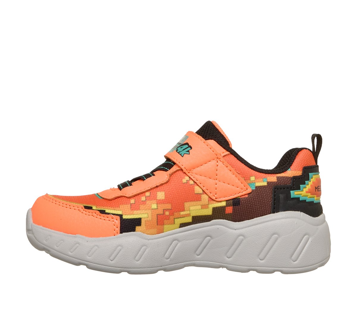 Mega Scene | Skechers sale